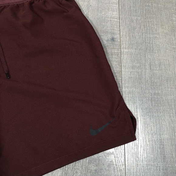 Nike Dri-Fit Women’s Athletic Shorts Size XXL - Picture 4 of 6